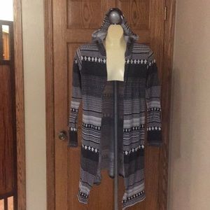 Bongo Gray & White Cardigan / Robe